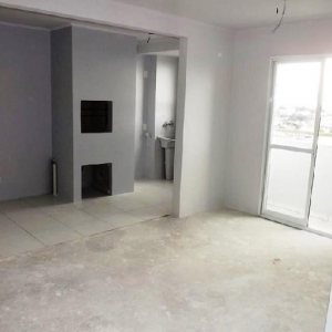 Apto/Cobertura com 80m², 3 dormitórios, 2 vagas, no bairro De Lazzer em Caxias do Sul para Comprar