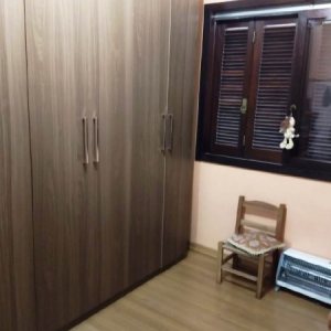 Casa com 220m², 3 dormitórios, 3 vagas, no bairro Santa Lúcia em Caxias do Sul para Comprar