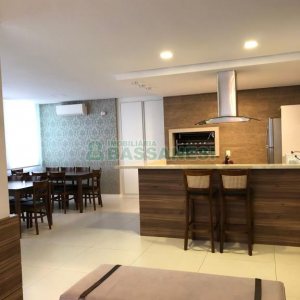 Apto Mobiliado com 80m², 2 dormitórios, 2 vagas, no bairro Panazzolo em Caxias do Sul para Alugar