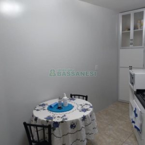 Apartamento com 53m², 1 dormitório, 1 vaga, no bairro Cinqüentenário em Caxias do Sul para Comprar