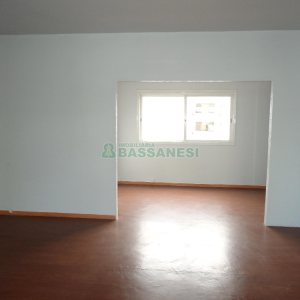 Sala com 46m², no bairro Centro em Caxias do Sul para Alugar