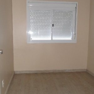 Sobrado com 47m², 2 dormitórios, 1 vaga, no bairro Desvio Rizzo em Caxias do Sul para Comprar