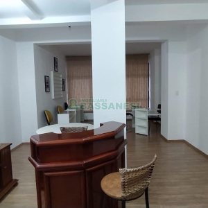 Sala Mobiliada com 50m², no bairro Centro em Caxias do Sul para Alugar