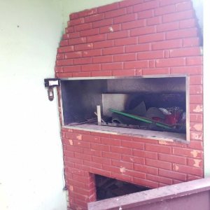 Casa com 218m², 5 dormitórios, 1 vaga, no bairro Santa Fé em Caxias do Sul para Comprar