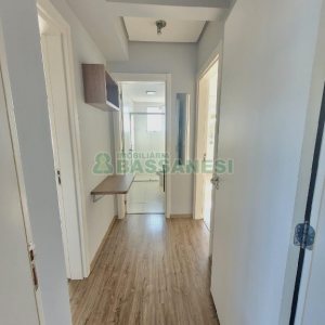 Apartamento com 81m², 2 dormitórios, 2 vagas, no bairro Vila Horn em Caxias do Sul para Comprar