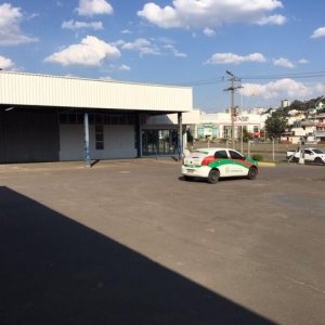 Loja com 3190m², no bairro São José em Caxias do Sul para Comprar