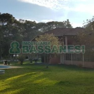 Chácara com 20000m², 8 dormitórios, no bairro Nossa Senhora da Saúde em Caxias do Sul para Alugar ou Comprar