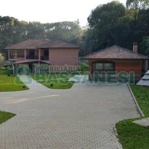 Chácara com 20000m², 8 dormitórios, no bairro Nossa Senhora da Saúde em Caxias do Sul para Alugar ou Comprar