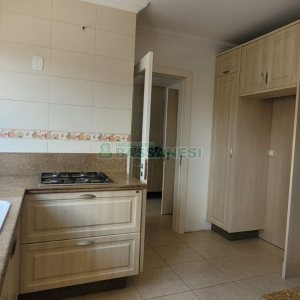 Apartamento com 195m², 3 dormitórios, 4 vagas, no bairro Centro em Caxias do Sul para Comprar