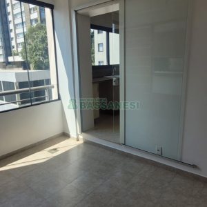 Apartamento com 195m², 3 dormitórios, 4 vagas, no bairro Centro em Caxias do Sul para Comprar
