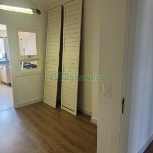 Apartamento com 195m², 3 dormitórios, 4 vagas, no bairro Centro em Caxias do Sul para Comprar