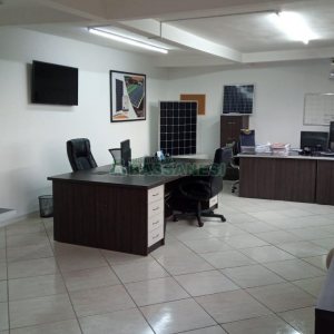 Pavilhão com 1294m², no bairro Cinqüentenário em Caxias do Sul para Alugar