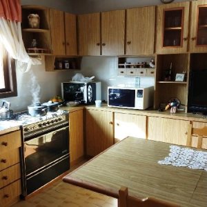 Casa com 200m², 3 dormitórios, 3 vagas, no bairro Madureira em Caxias do Sul para Comprar