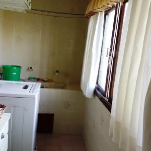 Casa com 200m², 3 dormitórios, 3 vagas, no bairro Madureira em Caxias do Sul para Comprar