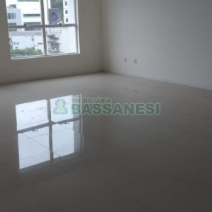 Sala com 69m², no bairro Santa Catarina em Caxias do Sul para Comprar