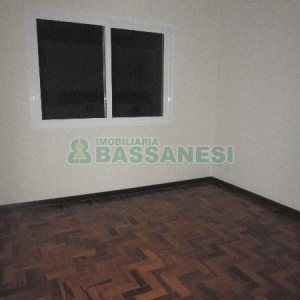 Apartamento com 59m², 2 dormitórios, 1 vaga, no bairro São Pelegrino em Caxias do Sul para Alugar