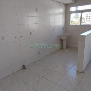 Apartamento com 42m², 1 dormitório, 1 vaga, no bairro São Pelegrino em Caxias do Sul para Alugar