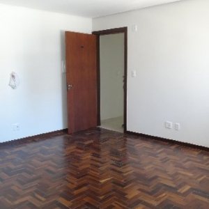 Apartamento com 40m², 1 dormitório, 1 vaga, no bairro São Pelegrino em Caxias do Sul para Alugar