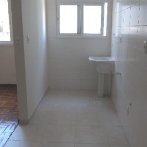 Apartamento com 61m², 2 dormitórios, 1 vaga, no bairro São Pelegrino em Caxias do Sul para Alugar