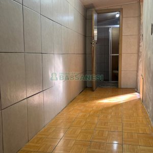 Casa Mobiliada com 38m², 2 dormitórios, no bairro Kayser em Caxias do Sul para Comprar