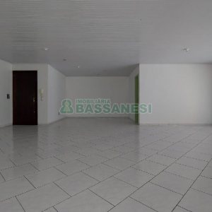 Sala com 88m², no bairro Centro em Caxias do Sul para Alugar