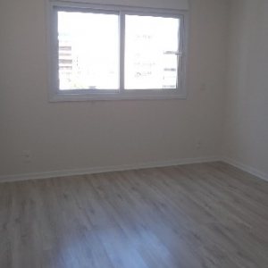 Apartamento com 73m², 2 dormitórios, 1 vaga, no bairro São Pelegrino em Caxias do Sul para Alugar