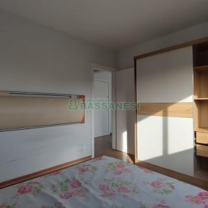 Apto Mobiliado com 34m², 1 dormitório, 1 vaga, no bairro Petrópolis em Caxias do Sul para Alugar