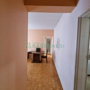 Apto Mobiliado com 80m², 2 dormitórios, no bairro Centro em Caxias do Sul para Comprar