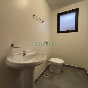 Loja com 260m², no bairro Cruzeiro em Caxias do Sul para Alugar