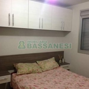 Apartamento com 43m², 2 dormitórios, 1 vaga, no bairro Morada dos Alpes em Caxias do Sul para Comprar