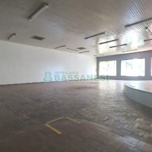 Loja com 700m², no bairro Centro em Caxias do Sul para Alugar