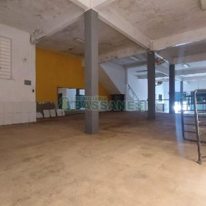 Loja com 700m², no bairro Centro em Caxias do Sul para Alugar