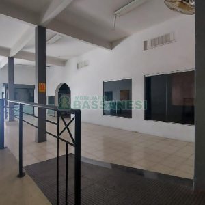 Loja com 700m², no bairro Centro em Caxias do Sul para Alugar