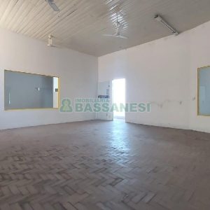 Loja com 700m², no bairro Centro em Caxias do Sul para Alugar