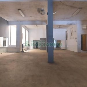 Loja com 700m², no bairro Centro em Caxias do Sul para Alugar