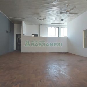 Loja com 700m², no bairro Centro em Caxias do Sul para Alugar