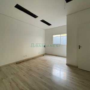 Loja com 180m², no bairro Centro em Caxias do Sul para Alugar