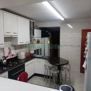 Apto Mobiliado com 132m², 3 dormitórios, 2 vagas, no bairro Cinqüentenário em Caxias do Sul para Comprar