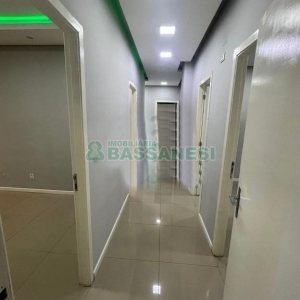 Loja com 170m², no bairro São Pelegrino em Caxias do Sul para Alugar
