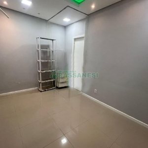 Loja com 170m², no bairro São Pelegrino em Caxias do Sul para Alugar