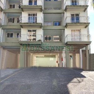 Apartamento com 36m², 1 dormitório, 1 vaga, no bairro Lourdes em Caxias do Sul para Comprar