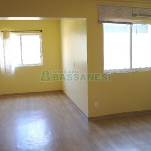Apartamento com 36m², 1 dormitório, 1 vaga, no bairro Lourdes em Caxias do Sul para Comprar