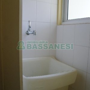 Apartamento com 36m², 1 dormitório, 1 vaga, no bairro Lourdes em Caxias do Sul para Comprar