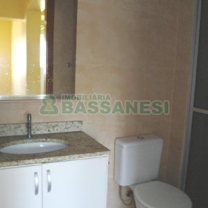 Apartamento com 36m², 1 dormitório, 1 vaga, no bairro Lourdes em Caxias do Sul para Comprar