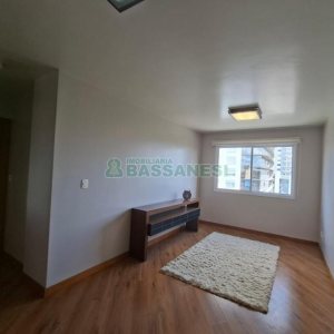 Apartamento com 72m², 2 dormitórios, 1 vaga, no bairro Centro em Caxias do Sul para Alugar