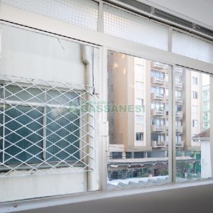 Sobreloja com 47m², no bairro Centro em Caxias do Sul para Alugar ou Comprar