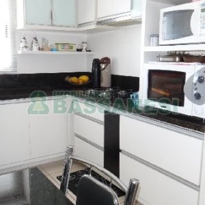 Apto Mobiliado com 101m², 3 dormitórios, 2 vagas, no bairro Universitário em Caxias do Sul para Alugar