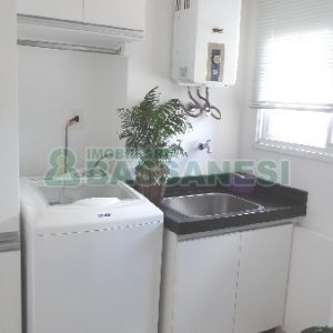 Apto Mobiliado com 101m², 3 dormitórios, 2 vagas, no bairro Universitário em Caxias do Sul para Alugar