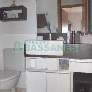 Apto Mobiliado com 101m², 3 dormitórios, 2 vagas, no bairro Universitário em Caxias do Sul para Alugar