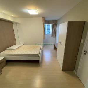 Apto Mobiliado com 50m², 1 dormitório, 1 vaga, no bairro Villagio Iguatemi em Caxias do Sul para Alugar